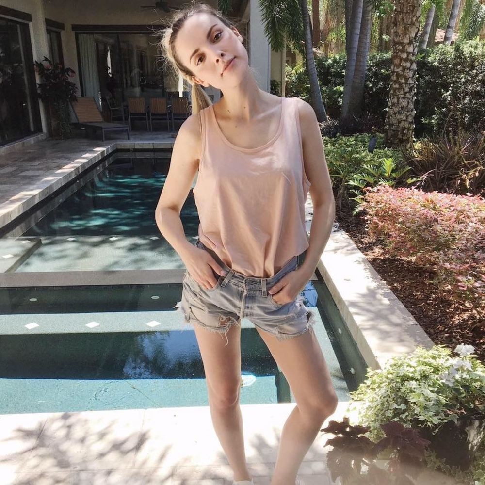 Meet your Posher, Isabelle